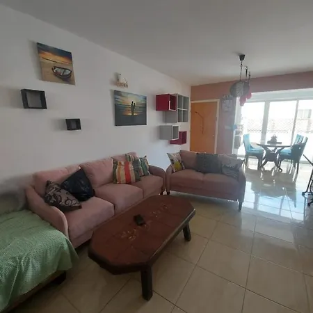 Dream Penthouse Larnaka Livadhia